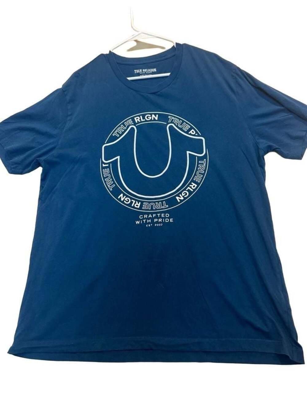 True Religion Men's Horseshoe Repeat Logo Graphic T-Shirt Blue 2XLARGE